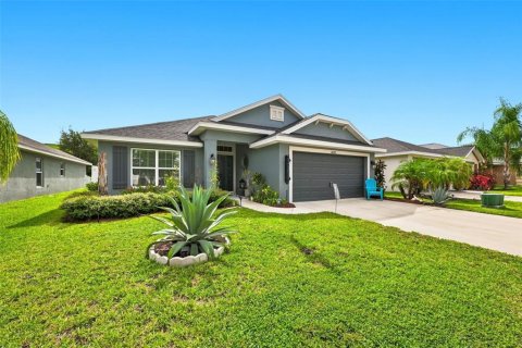 House in Wimauma, Florida 4 bedrooms, 169.08 sq.m. № 2139117 - photo 9