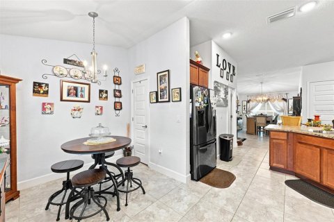 House in Wimauma, Florida 4 bedrooms, 169.08 sq.m. № 2139117 - photo 7
