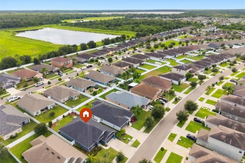 House in Wimauma, Florida 4 bedrooms, 169.08 sq.m. № 2139117 - photo 20
