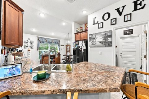 House in Wimauma, Florida 4 bedrooms, 169.08 sq.m. № 2139117 - photo 5