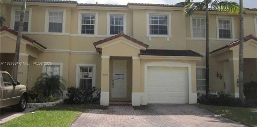 Touwnhouse à Homestead, Floride 3 chambres, 127.09 m2 № 1799280