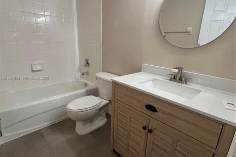 Townhouse in Homestead, Florida 3 bedrooms, 127.09 sq.m. № 1799280 - photo 13