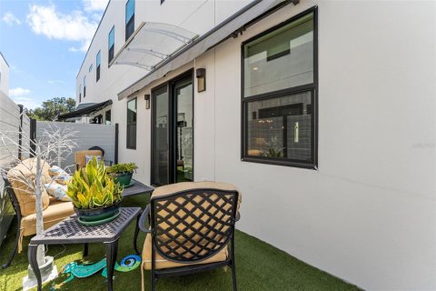 Adosado en venta en Tampa, Florida, 3 dormitorios, 209.31 m2 № 2223330 - foto 28