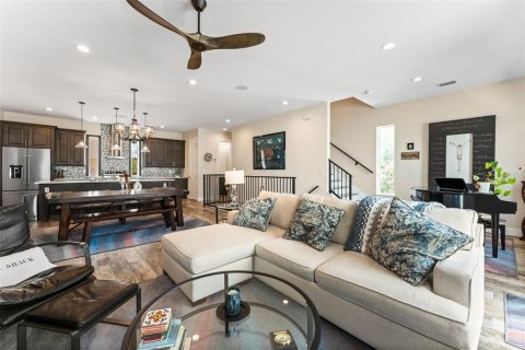 Adosado en venta en Tampa, Florida, 3 dormitorios, 209.31 m2 № 2223330 - foto 22