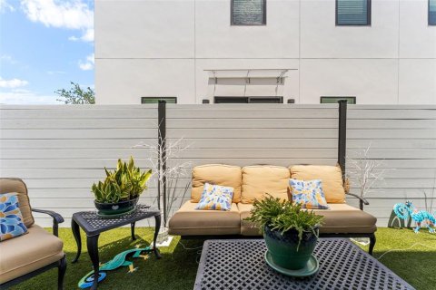 Adosado en venta en Tampa, Florida, 3 dormitorios, 209.31 m2 № 2223330 - foto 26