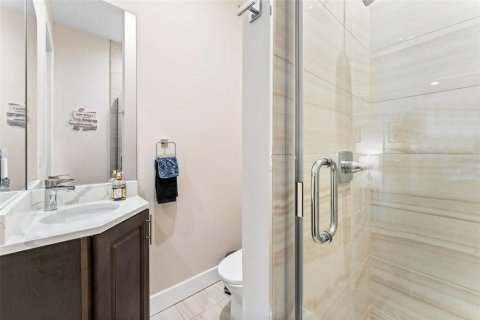 Adosado en venta en Tampa, Florida, 3 dormitorios, 209.31 m2 № 2223330 - foto 16