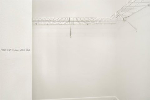 Touwnhouse à vendre à Homestead, Floride: 3 chambres, 155.98 m2 № 1963223 - photo 18