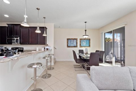 Townhouse in Orlando, Florida 3 bedrooms, 163.04 sq.m. № 1888599 - photo 5
