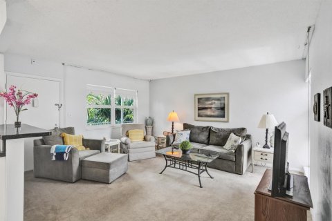 Copropriété à vendre à Lauderdale-by-the-Sea, Floride: 1 chambre, 51.65 m2 № 2431504 - photo 3
