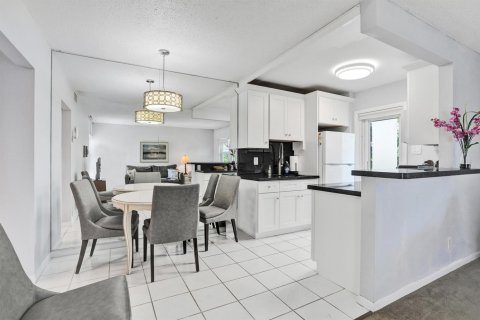 Copropriété à vendre à Lauderdale-by-the-Sea, Floride: 1 chambre, 51.65 m2 № 2431504 - photo 6