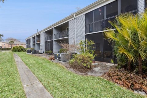 Condo in Winter Park, Florida, 1 bedroom № 2099131 - photo 20