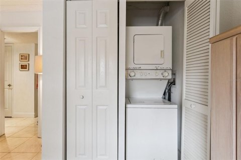 Condo in Winter Park, Florida, 1 bedroom № 2099131 - photo 16