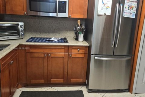 Condo in Margate, Florida, 2 bedrooms  № 1970701 - photo 6