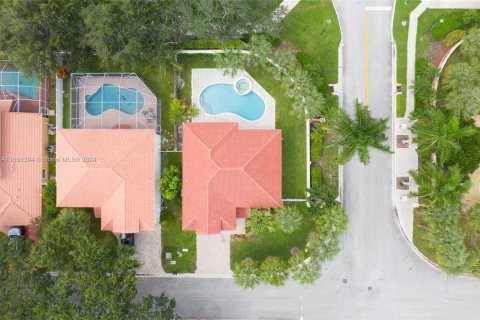 Casa en venta en Plantation, Florida, 4 dormitorios, 243.59 m2 № 1762342 - foto 10