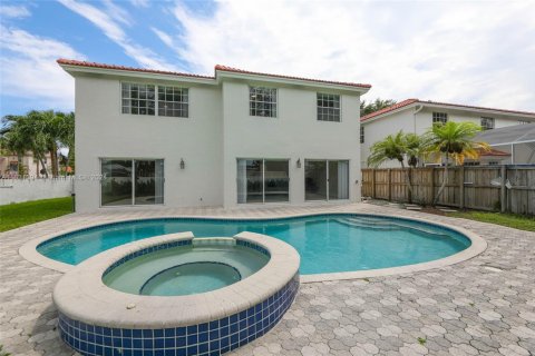 Casa en venta en Plantation, Florida, 4 dormitorios, 243.59 m2 № 1762342 - foto 5