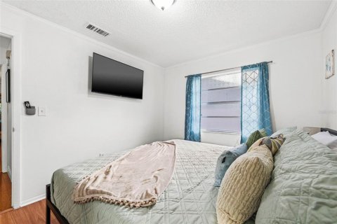 House in Largo, Florida 3 bedrooms, 148.46 sq.m. № 1793874 - photo 22