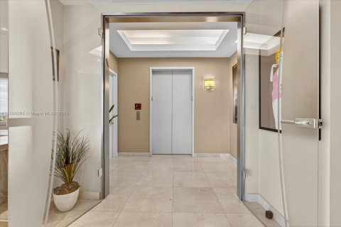 Купить кондоминиум в Авентура, Флорида 3 спальни, 294.78м2, № 1964505 - фото 2