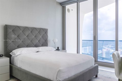 Condominio en venta en Sunny Isles Beach, Florida, 4 dormitorios, 352.56 m2 № 1833934 - foto 19
