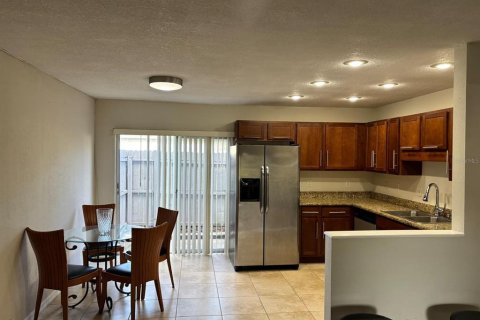 Condo in Orlando, Florida, 3 bedrooms  № 1901762 - photo 2