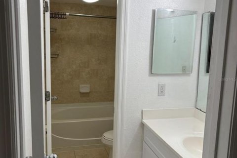 Condo in Orlando, Florida, 3 bedrooms  № 1901762 - photo 5