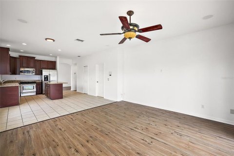 Villa ou maison à vendre à Groveland, Floride: 4 chambres, 181.16 m2 № 2128726 - photo 23