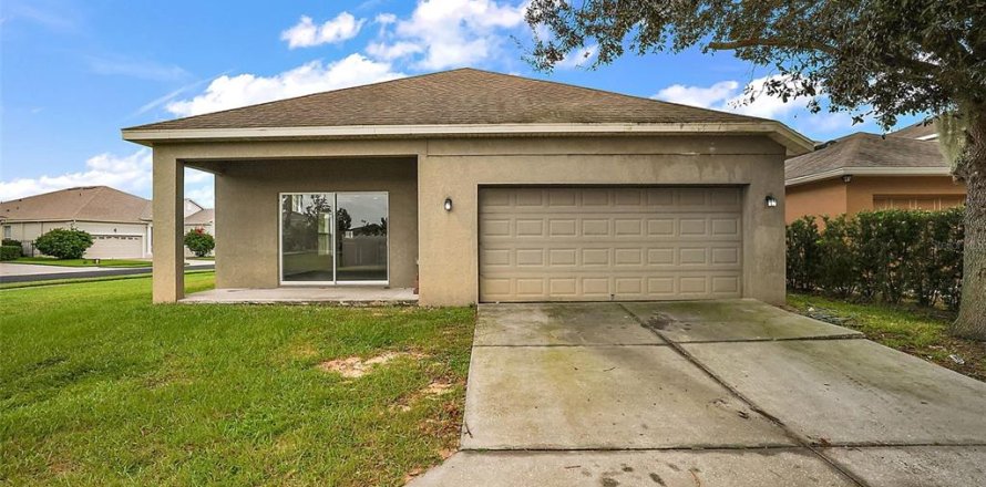 Villa ou maison à Groveland, Floride 4 chambres, 181.16 m2 № 2128726