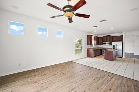 Villa ou maison à vendre à Groveland, Floride: 4 chambres, 181.16 m2 № 2128726 - photo 22