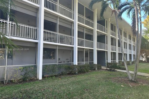 Condo in Deerfield Beach, Florida, 1 bedroom  № 2041625 - photo 25