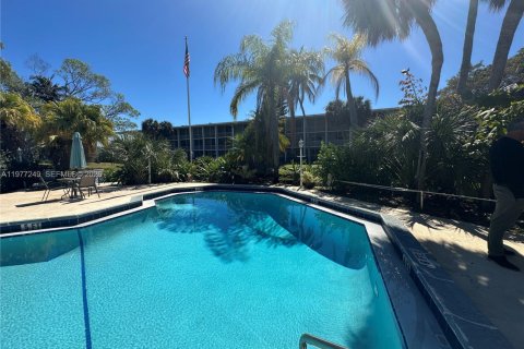 Condo in Deerfield Beach, Florida, 1 bedroom  № 2041625 - photo 14