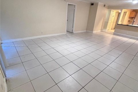 Copropriété à louer à Plantation, Floride: 2 chambres, 104.98 m2 № 1879004 - photo 19