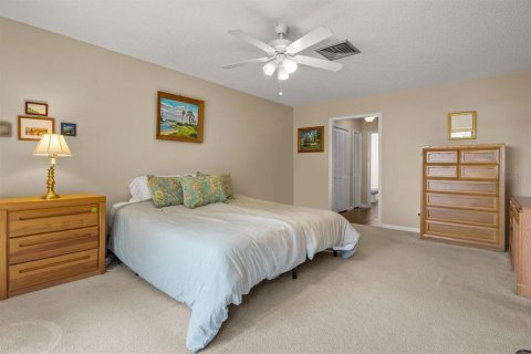 House in Mulberry, Florida 3 bedrooms, 168.99 sq.m. № 2095855 - photo 19