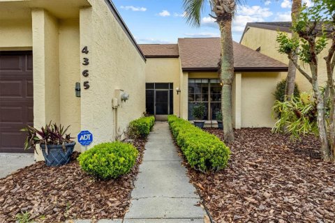 House in Mulberry, Florida 3 bedrooms, 168.99 sq.m. № 2095855 - photo 4