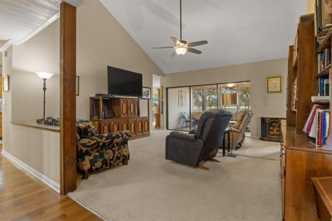 House in Mulberry, Florida 3 bedrooms, 168.99 sq.m. № 2095855 - photo 6