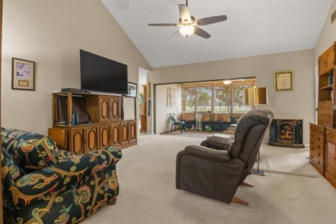 House in Mulberry, Florida 3 bedrooms, 168.99 sq.m. № 2095855 - photo 7
