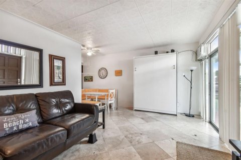Купить кондоминиум в Индиан-Шорс, Флорида 5 комнат, 48.49м2, № 1805360 - фото 13