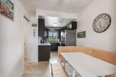 Купить кондоминиум в Индиан-Шорс, Флорида 5 комнат, 48.49м2, № 1805360 - фото 17