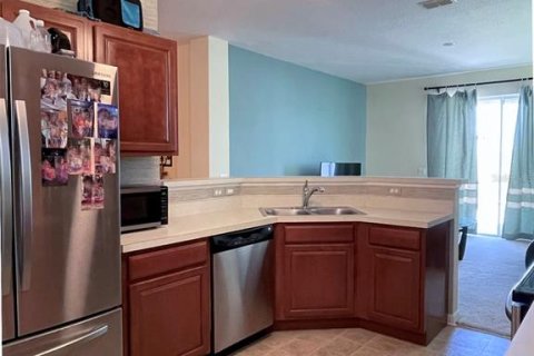 House in Auburndale, Florida 4 bedrooms, 173.63 sq.m. № 2202580 - photo 9