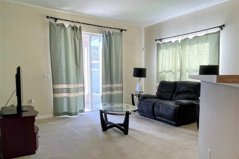 House in Auburndale, Florida 4 bedrooms, 173.63 sq.m. № 2202580 - photo 7