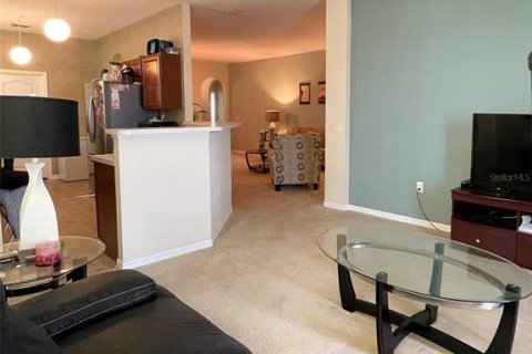 House in Auburndale, Florida 4 bedrooms, 173.63 sq.m. № 2202580 - photo 8