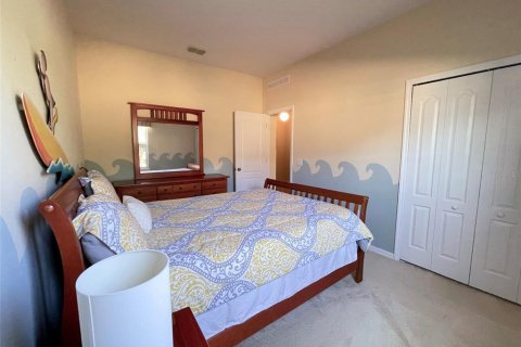 House in Auburndale, Florida 4 bedrooms, 173.63 sq.m. № 2202580 - photo 16