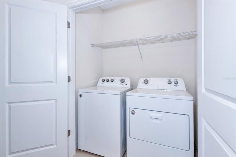 Touwnhouse à vendre à Sarasota, Floride: 3 chambres, 160.16 m2 № 2314468 - photo 24