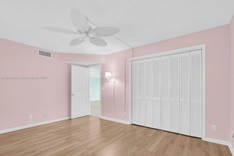 Condominio en venta en Port St. Lucie, Florida, 2 dormitorios, 122.07 m2 № 1806282 - foto 24