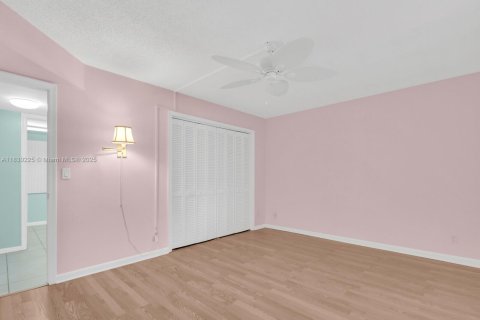 Condominio en venta en Port St. Lucie, Florida, 2 dormitorios, 122.07 m2 № 1806282 - foto 25