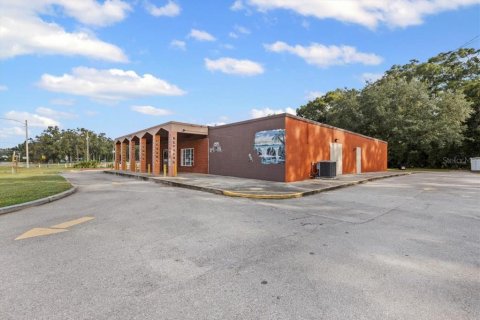 Commercial property in Trenton, Florida 376.16 sq.m. № 2142845 - photo 3