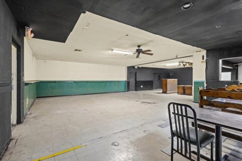 Commercial property in Trenton, Florida 376.16 sq.m. № 2142845 - photo 14