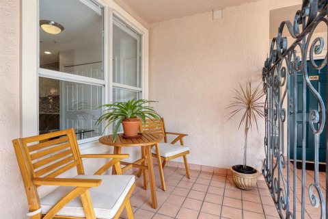 Condo in Sarasota, Florida, 2 bedrooms  № 1912538 - photo 6