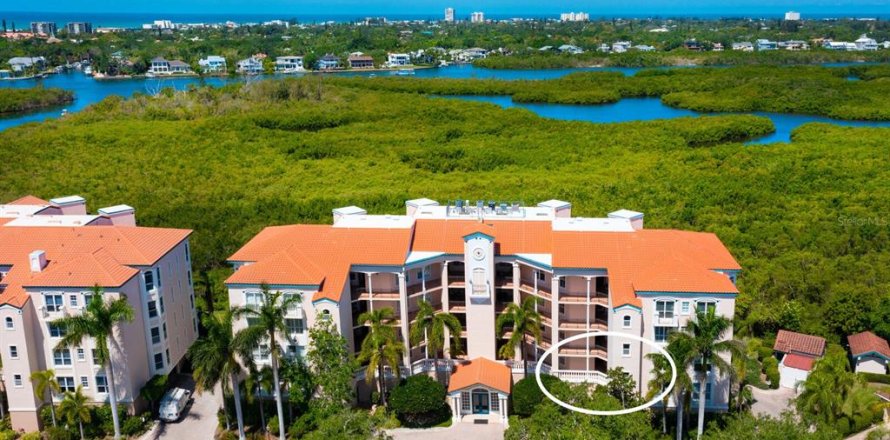 Condo in Sarasota, Florida, 2 bedrooms  № 1912538