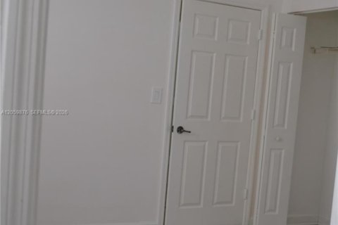Villa ou maison à louer à Homestead, Floride: 4 chambres, 163.97 m2 № 2264533 - photo 19
