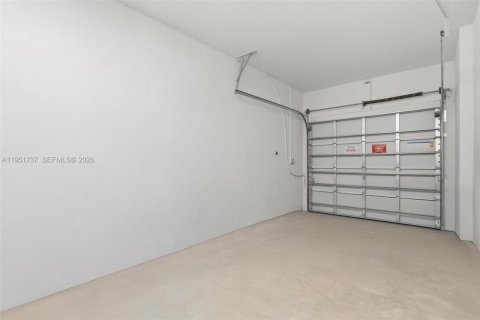 Townhouse in Miami, Florida 3 bedrooms, 157.47 sq.m. № 2054287 - photo 4