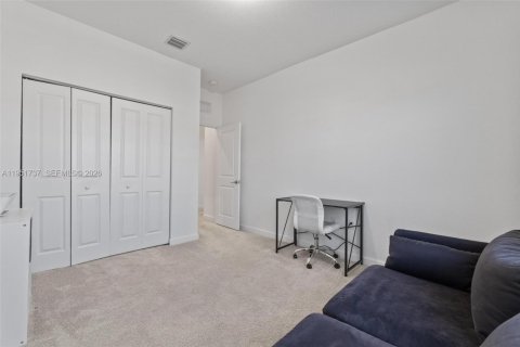 Townhouse in Miami, Florida 3 bedrooms, 157.47 sq.m. № 2054287 - photo 29